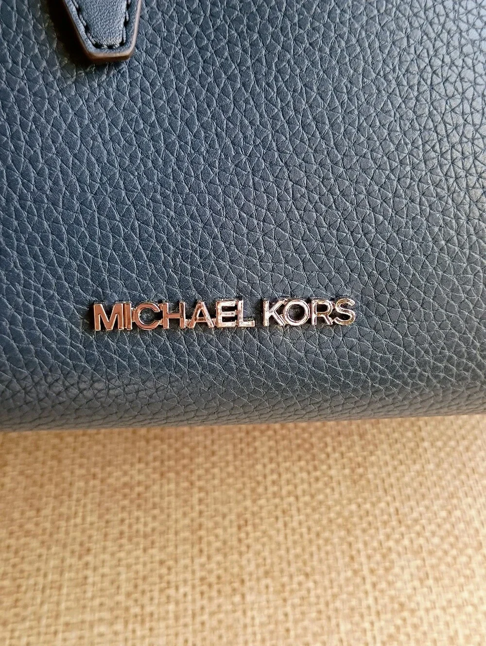 New Michael Kors Emilia Large Pebbled Leather Tote Bag with Slim Belt Detail